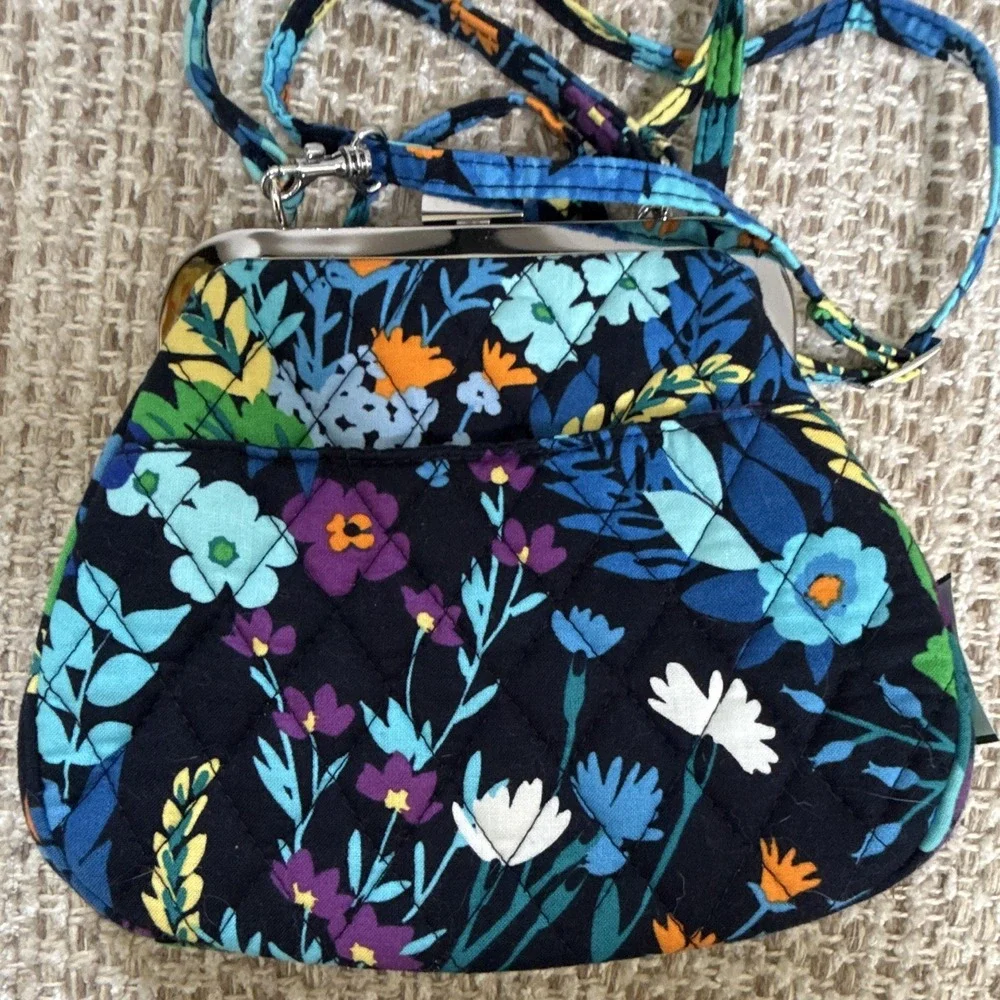 Vera Bradley Multicolor Floral Quilted Crossbody Bag Clasp Women's Small